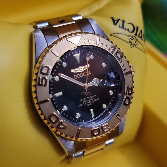 Dial two-tone luxury Invicta women's watch - Picture 4 of 6